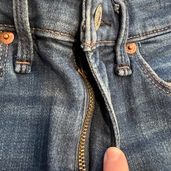 Abercrombie & Fitch Women’s “Simone High Rise” Striped Jeans Size 00 - Picture 5 of 11